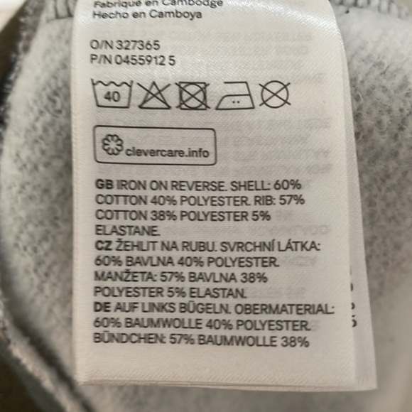 Camouflage Cropped Hoodie Sweatshirt - Picture 6 of 7